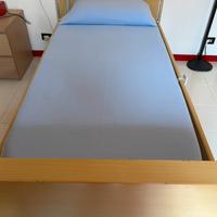 Letto motorizzato per anziani e disabili