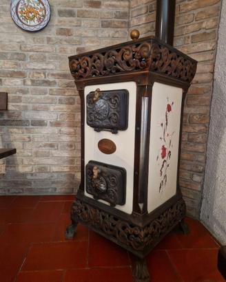 STUFA A LEGNA IN GHISA "LADY"