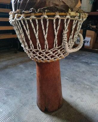 Djembè africano  h 65 cm con pelle da sostituire