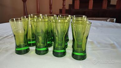 Set 12 bicchieri vintage vetro verde anni 60/70