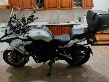 Benelli TRK 502