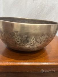 Campana tibetana  antica