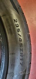 Gomme 235/45 ZR 17
