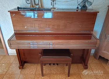 pianoforte verticale b Steiner anni 90 pari nuovo 