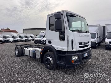 Iveco eurocargo 120E22 passo 3690 2010