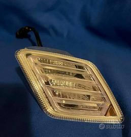 Freccia originale led vespa sinistra cod. 1D003887