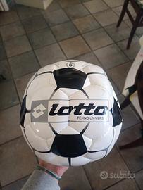 palla bianco nera Lotto