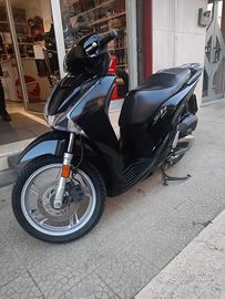 Moto SH 125 pneumatici nuovi