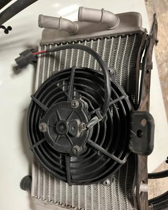 Radiatore per Yamaha Xmax 400