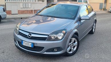 Opel astra gtc
