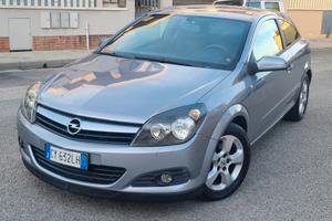 Opel astra gtc