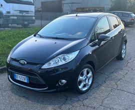 Ford Fiesta 1.4 EURO 5 Titanium Neopatentati