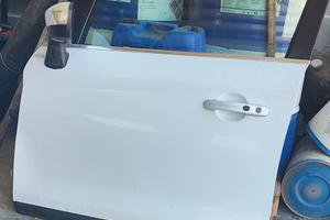 portiera lato sx guidatore Ford Kuga 2011