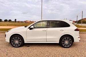 Porsche Cayenne 3.0 Diesel Platinum Edition