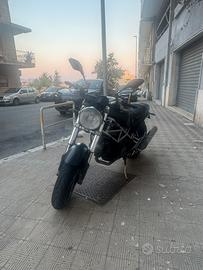 Ducati moster 600 anno 2000