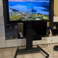 Microsoft Surface Hub 84”