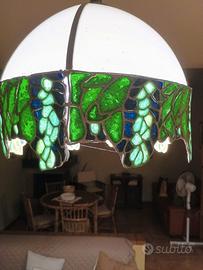 lampadario in vetro Tiffany 