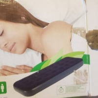 Materasso gonfiabile e cuscino nuovo