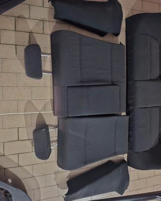 INTERNI POSTERIORI E BATTITACCO BMW E46 COUPÈ 