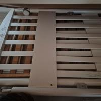 lettino con sbarre 