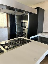 Cucina Schiffini in wengè completa di accessori