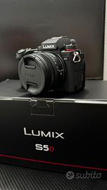 Panasonic Lumix DC-S5D + Obiettivo 18-40 F4.5-6.3