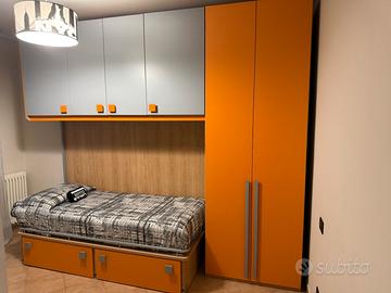 Cameretta ponte con letto singolo