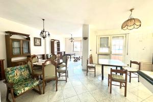 Bilivelli 260 mq con terrazza a livello