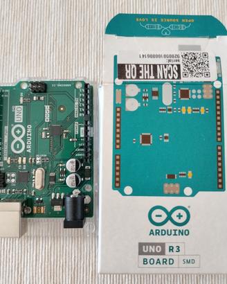 Scheda Arduino Uno Rev3 SMD