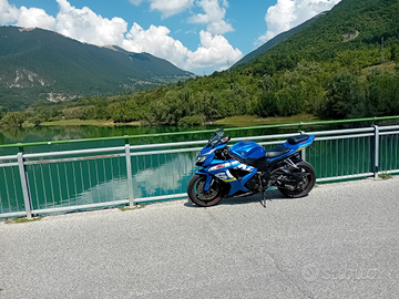 Gsx r 750