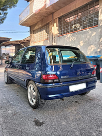 Renault Clio 1.8 16v