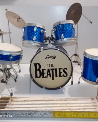 The Beatles micro batteria 