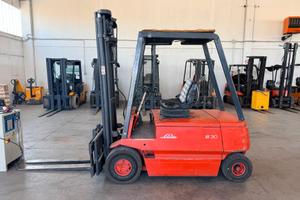 CARRELLO ELEVATORE MULETTO ELETTRICO LINDE 30 QUIN