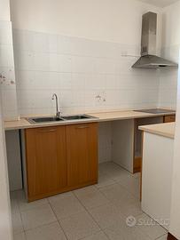 Cucina lineare semi completa