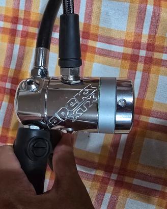 Erogatori Apeks xtx 50 e Scubapro 