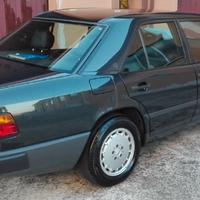 Mercedes  300 E