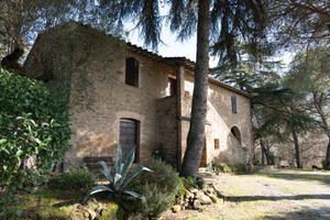 Casale in pietra 1800