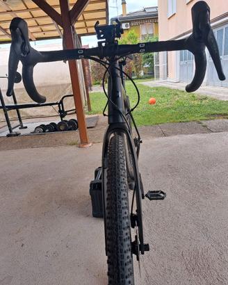 gravel pinarello carbonio ev permuta