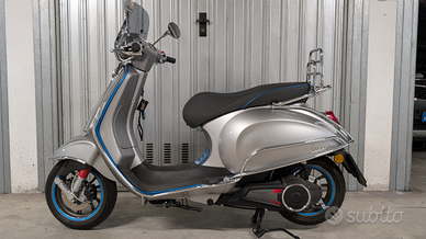Vespa elettrica 70 con accessori
