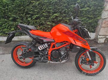 KTM duke 390 2024