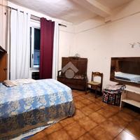 3 LOCALI A GENOVA