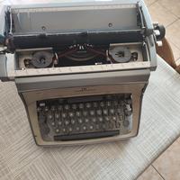 Macchina da scrivere Underwood touch master II