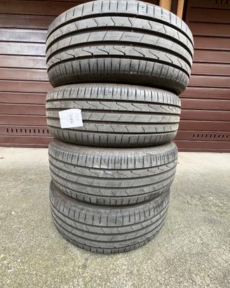 Pneumatici HANKOOK 215 60 R17  per Renegade