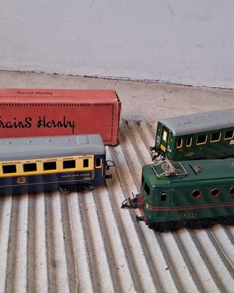 Trenini d'epoca, locomotiva e carrozze