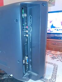 UNITED - 15,6" LCD TV con DVB-T