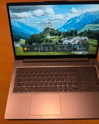 PC Lenovo IdeaPad Slim 3 15IAH8 i5-12450H