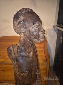 statua antica Africa cacciatore del togo