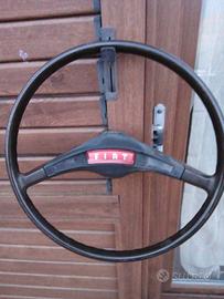 Volante epoca per il 128 Fiat prima serie