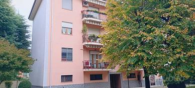 Appartamento di 95 m² con 3 locali e box auto a Se