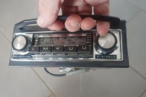 Autoradio con slitta e portaoggetti per fiat 500